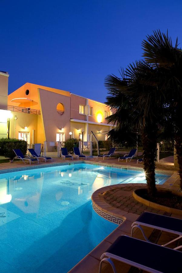 Hôtel Ariane Istres Exterior foto